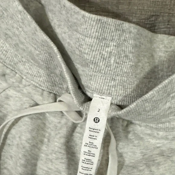 Lululemon Athletica Light Gray Kids Joggers - Picture 2 of 3